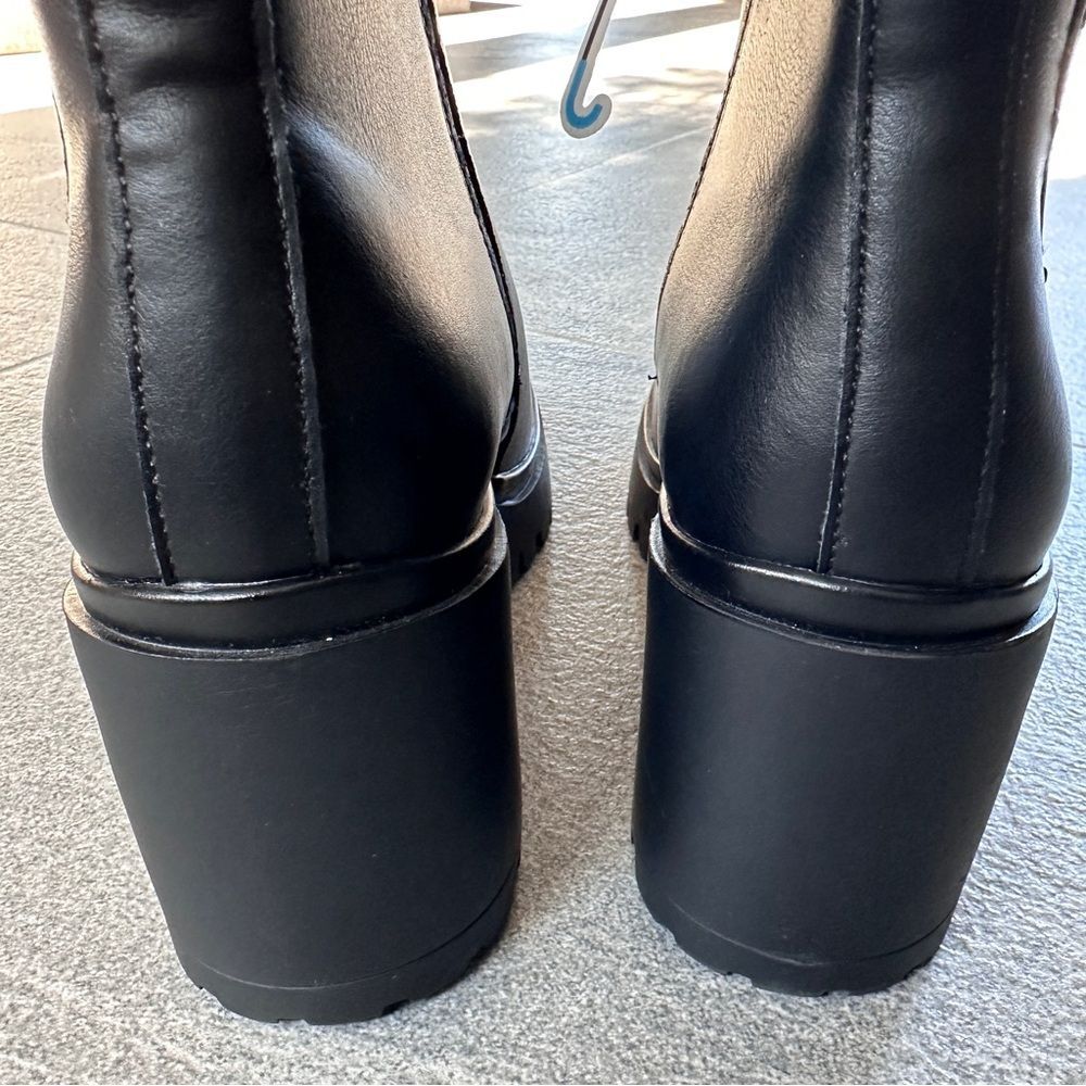 NIB Aqua College Raine Waterproof Black Suede Chelsea Boots Square Toe Women's 8 - Picture 11 of 15